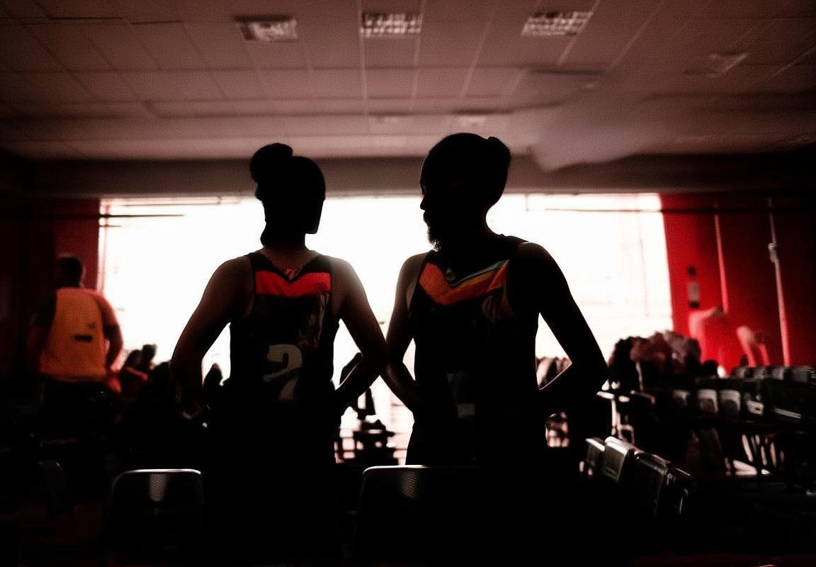 詹姆斯·哈登重回火箭？艾米·乌度卡调教与杰伦·格林等年轻核心共筑新篇章